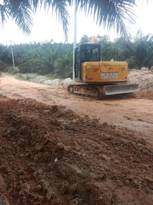 Permudah Akses Warga, PTPN IV PalmCo Perbaiki Puluhan Kilometer Jalan Desa
