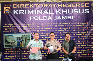 Polda Jambi Ungkap Kasus Peredaran BBM Ilegal, Amankan 6.163 Liter Solar Olahan Ilegal