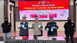 Dua Warga Desa Nyogan Ditangkap Resnarkoba Polres Muarojambi Bersama 26,11 Gram Sabu