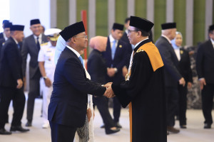 Pengucapan Sumpah Jabatan Kepala Eksekutif Pengawas Bursa Mineral dan Komoditas Strategis OJK