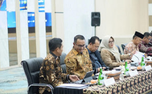 Bupati Muaro Jambi Bambang Bayu Suseno Hadiri RUPS Bank 9 Jambi