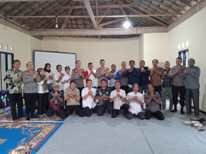 Polisi Kumpul Bersama Masyarakat, Kapolres Muaro Jambi Ajak Warga Cegah Narkoba, Judol & Genk Motor