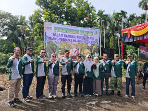 Revitalisasi, Bupati Pasaman Barat dan PTPN IV Regional IV Hijaukan Hutan Kota