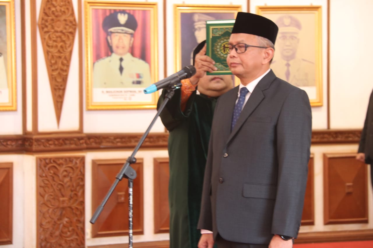 Hairul Suhairi  dilantik Jadi Direktur Utama Bank Jambi